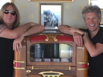 Joe Elliott Jon Bon Jovi (Dublin July 2016)