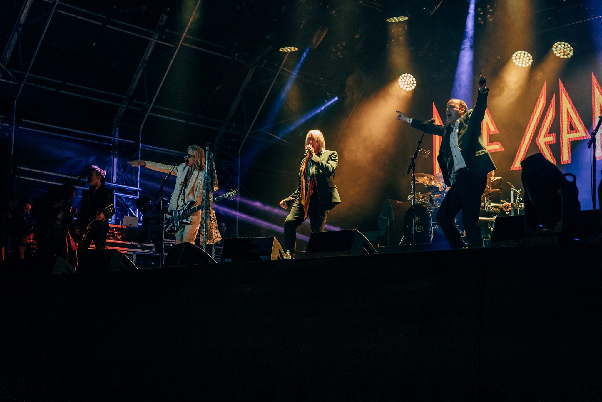 Def Leppard In New Netflix Film Bank Of Dave Def Leppard def-leppard-in-new-netflix-film-bank-of-dave-def-leppard